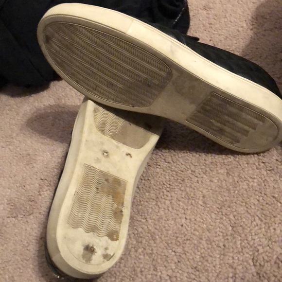 Shoes - Picture 4 of 4